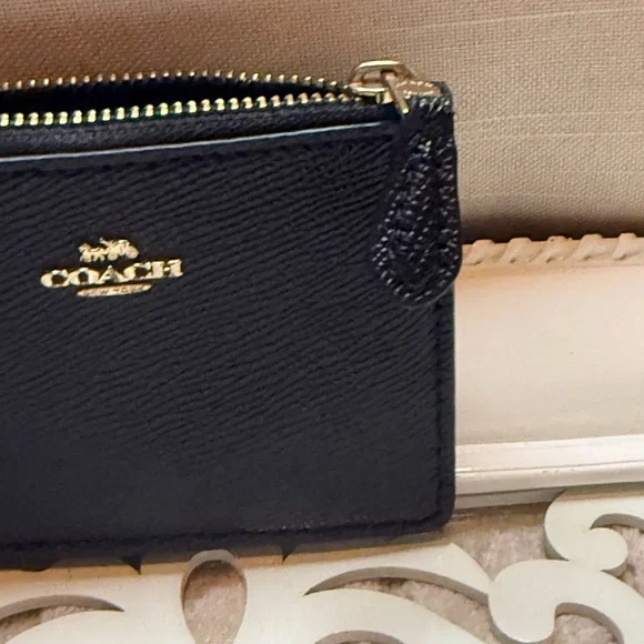 Coach Logo Cross-grain Mini Skinny ID Case with keychain loop - Picture 6 of 11